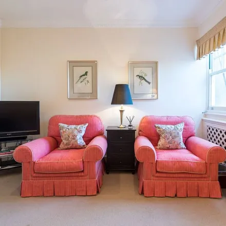 Rent this 1 bed apartment on London in SW3 2SX, United Kingdom