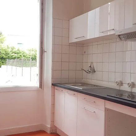Rent this 2 bed apartment on unnamed road in 13013 Marseille, France