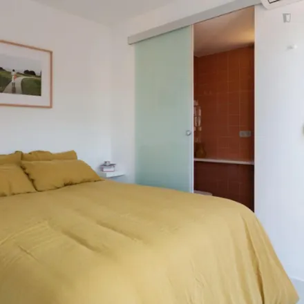 Rent this 4 bed room on Calle de la Sierra Bullones in 2, 28029 Madrid