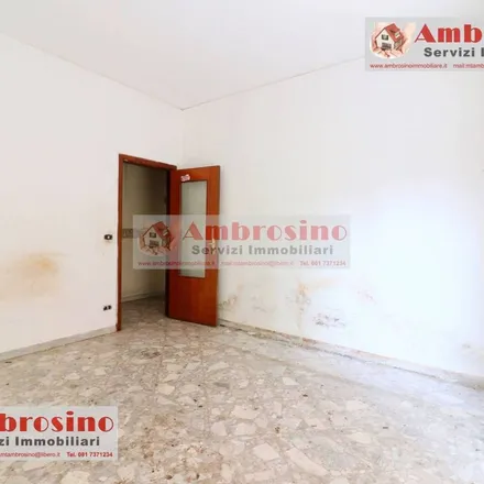 Image 4 - Via Ruoppolo, 80022 Arzano NA, Italy - Apartment for rent