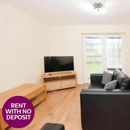 Image 5 - 37 Peregrine Street, Manchester, M15 5PZ, United Kingdom - Townhouse for rent