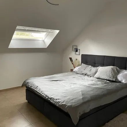 Rent this 2 bed apartment on Rue Couture 16 in 6120 Nalinnes, Belgium