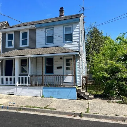 Buy this 8 bed house on 7 Olive Street in Salem, Salem County