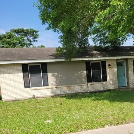 Rent this 4 bed house on 3324 Charlotte Drive in Corpus Christi, TX 78418