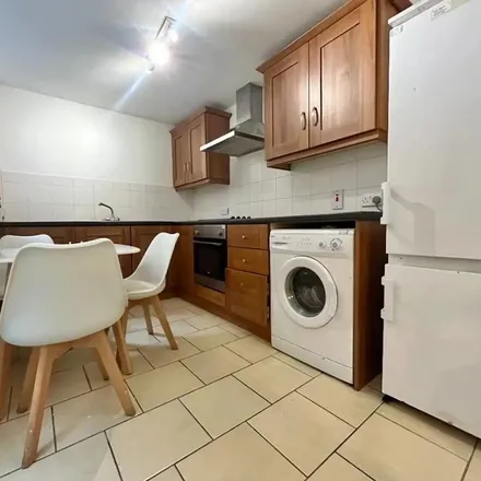 Rent this 3 bed apartment on Cairo Street in Belfast, BT7 1QB
