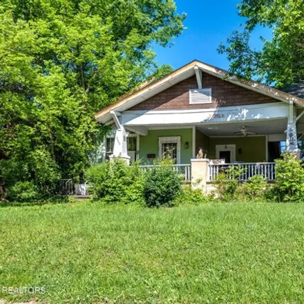 Image 1 - 3027 Martin Luther King Jr Avenue, Knoxville, TN 37914, USA - House for sale