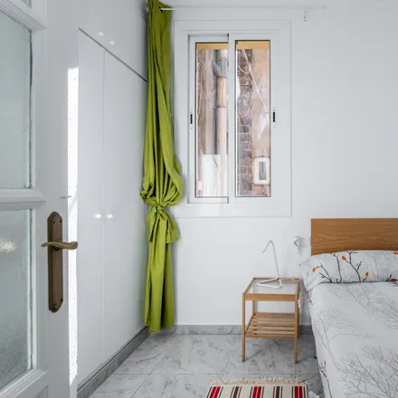 Rent this 2 bed room on Carrer de Vistalegre in 6, 08001 Barcelona