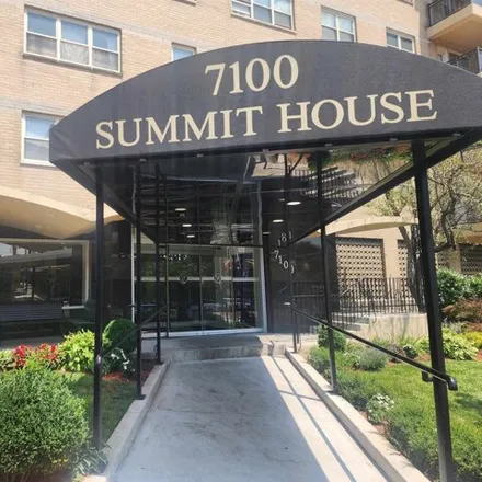 Buy this 1 bed condo on 7100 Kennedy Blvd E Apt 14M in Guttenberg, New Jersey