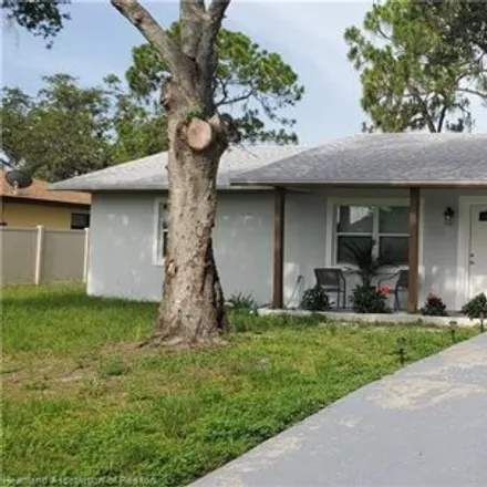 Rent this 2 bed house on 1619 Valiant Avenue in Sebring, FL 33872