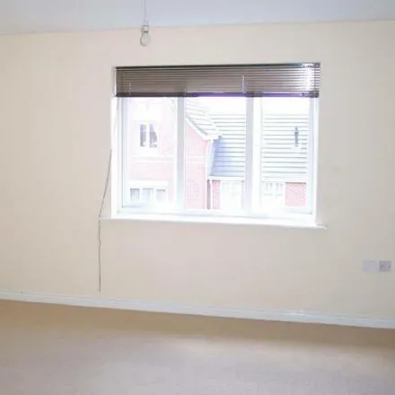 Image 4 - 4 Alverley Road, Daimler Green, CV6 3LH, United Kingdom - Room for rent