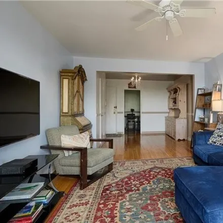 Image 5 - 164 Church Street, Isle of San Souci, City of New Rochelle, NY 10805, USA - Apartment for sale