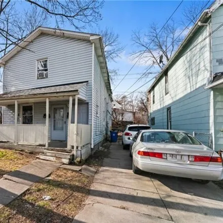 Image 1 - 3236 West 90th Street, Cleveland, OH 44102, USA - House for sale