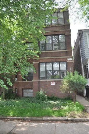 Image 1 - 1441 West Berteau Avenue, Chicago, IL 60613, USA - House for rent