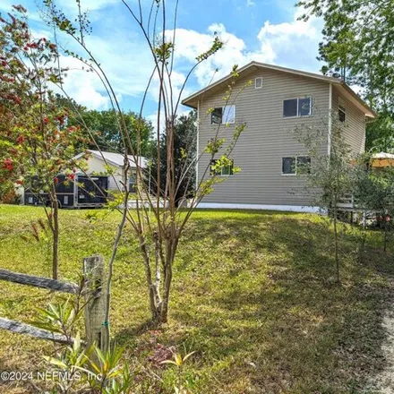Buy this 2 bed house on 163 Kingfish Avenue in Putnam County, FL 32177