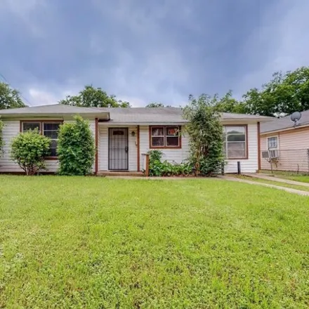 Buy this 2 bed house on 129 Terrace Drive in Dallas, TX 75224