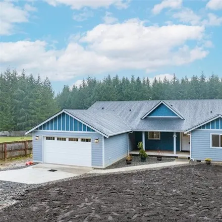 Buy this 4 bed house on 607 West Forest Napavine Road in Napavine, Lewis County