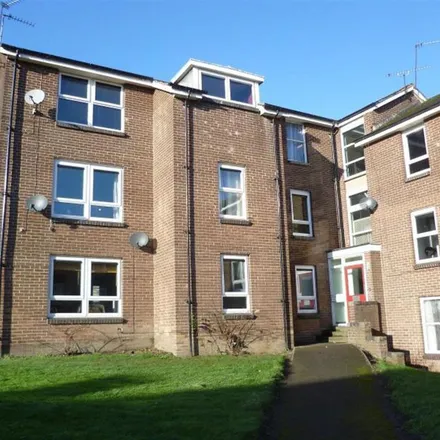 Image 5 - Hazlebarrow Crescent, Sheffield, S8 8AQ, United Kingdom - Apartment for rent