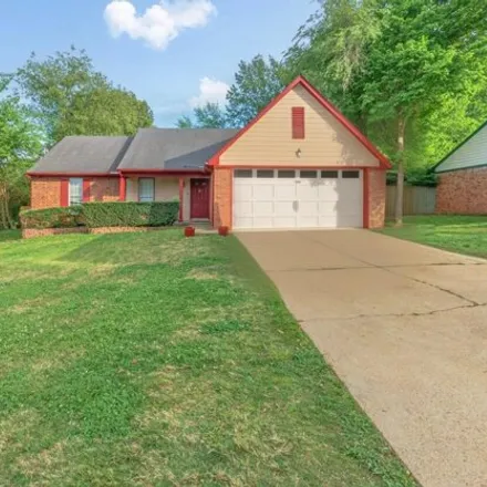 Buy this 3 bed house on 3441 Lakehurst Drive in Horn Lake, MS 38637