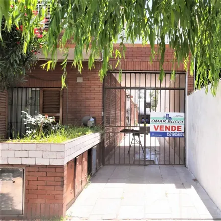 Buy this studio duplex on Ombú 957 in Partido de La Matanza, Villa Luzuriaga
