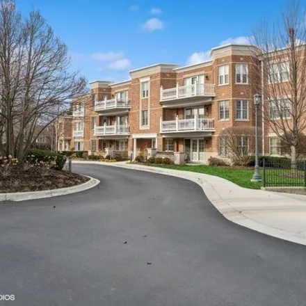 Buy this 2 bed condo on East Northbrook Trail in Northfield, Northfield Township