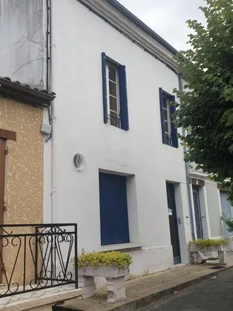 Buy this 3 bed house on Cardouille in 3 Rue Taillefer, 47410 Lauzun