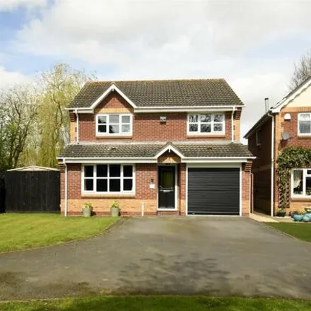 Buy this 4 bed house on Hardy Close in Barton-under-Needwood, DE13 8HG