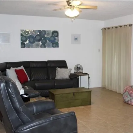 Image 2 - 1363 Bayview Drive, Nueces Bay Colonia, Portland, TX 78374, USA - Condo for sale