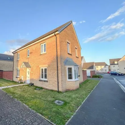 Buy this 4 bed house on Bloomery Circle in Llanwern, NP19 4TR