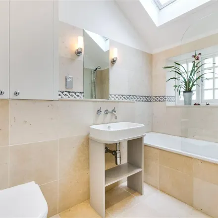 Image 3 - 21 Bathurst Mews, London, W2 2SB, United Kingdom - Apartment for rent