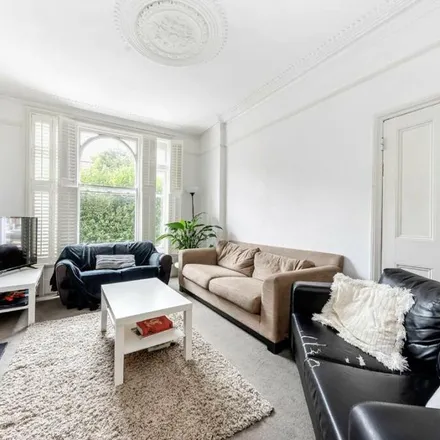 Rent this 5 bed apartment on Bowerdean Street in London, SW6 3TT