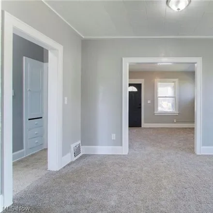 Image 3 - 1898 Emerson Place Northeast, Canton, OH 44704, USA - House for sale