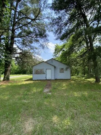 Buy this 3 bed house on 1022 South Gum Street in Pine Bluff, AR 71603