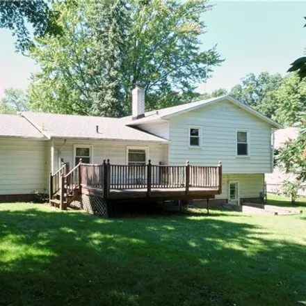 Image 3 - Broadmoor Road, Reynolds, Mentor, OH 44094, USA - House for sale