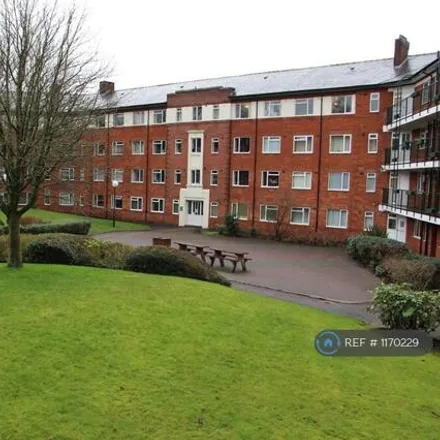 Rent this 2 bed apartment on M602 in Eccles, M5 5HD