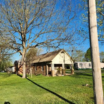 Buy this 3 bed house on 99 Spring Garden Avenue in Englewood, McMinn County