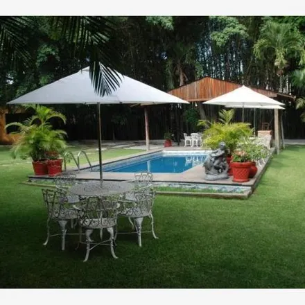 Rent this 4 bed house on Calle Las Quintas in 62448 San Miguel Acapantzingo, MOR