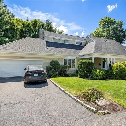 Buy this 3 bed house on 13 Berkley Court in Village of Briarcliff Manor, NY 10510