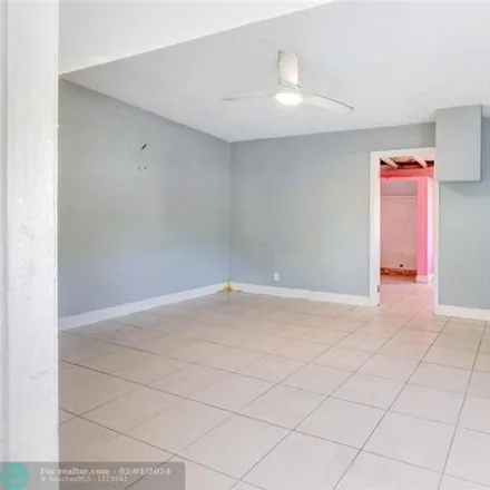 Image 5 - 1612 Northwest 16th Way, Fort Lauderdale, FL 33311, USA - House for sale