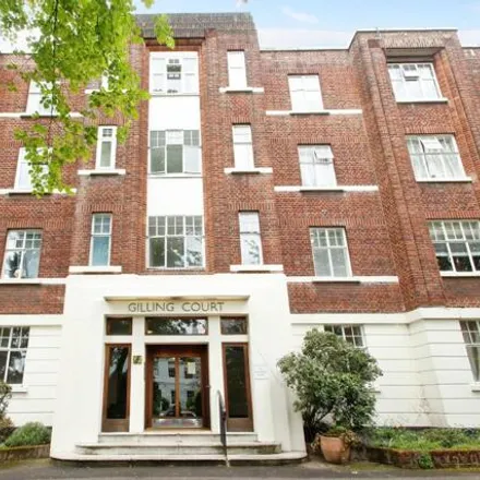 Rent this studio loft on Gilling Court in Belsize Grove, London