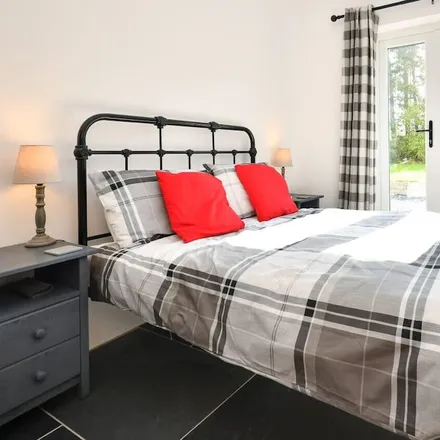 Rent this 3 bed house on Botwnnog in LL53 8EW, United Kingdom