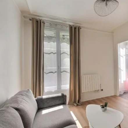 Rent this studio apartment on 11 Villa Compoint in 75017 Paris, France