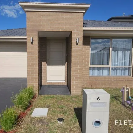 Image 2 - Romulus Crescent, Cranbourne West VIC 3977, Australia - Apartment for rent