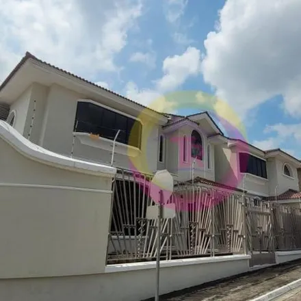 Buy this 3 bed house on Camino Real MZ 166 in 090507, Guayaquil