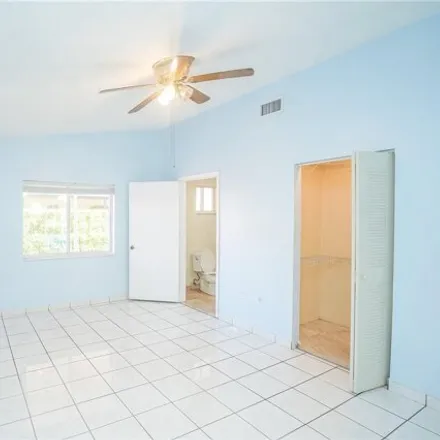Image 6 - unnamed road, Hialeah, FL 33018, USA - House for sale