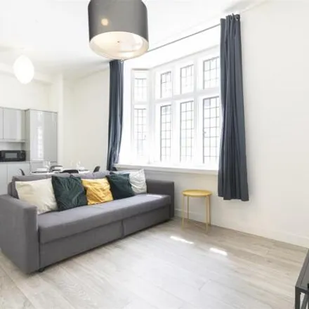 Rent this 2 bed room on Old Court House in 24 Old Court Place, London