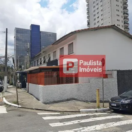 Rent this 3 bed house on Rua Vieira de Morais 1799 in Campo Belo, São Paulo - SP