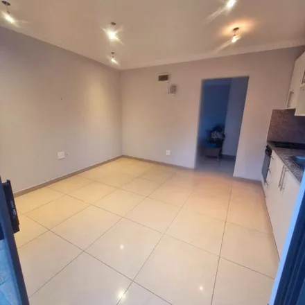 Image 6 - Collins Road, eThekwini Ward 16, Pinetown, 3600, South Africa - Apartment for rent