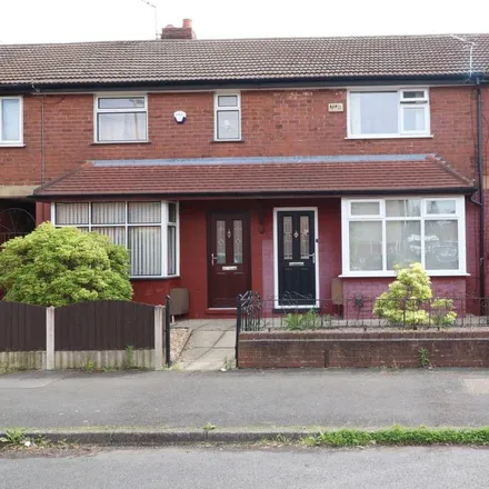 Rent this 2 bed townhouse on Dysart Street in Dukinfield, OL6 6SJ