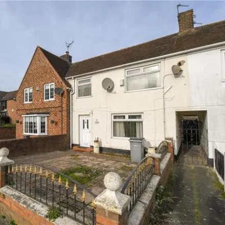 Buy this 3 bed townhouse on Home Farm Road in Upton, CH49 7LQ