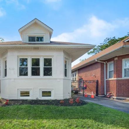 Image 1 - 8112 South Oglesby Avenue, Chicago, IL 60617, USA - House for sale